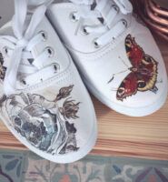Customizar calzado de lona con decoupage
