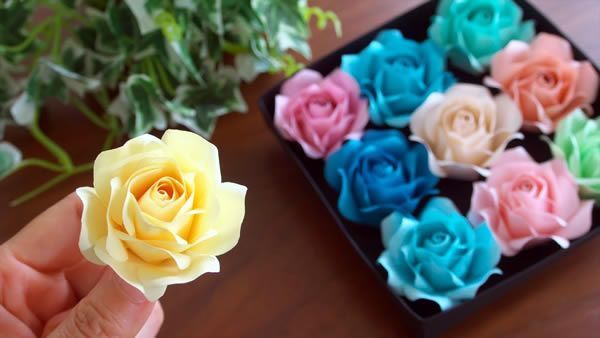 DIY Como hacer rosas de papel - Patrones gratis