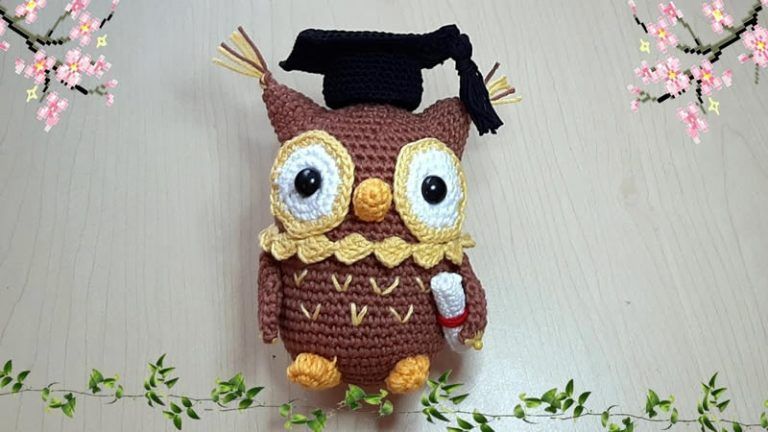 DIY Búho de graduación amigurumi