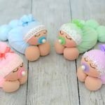 Bebés perfumados de jabón y toallas