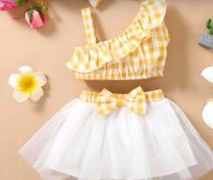 Conjunto top y falda para niña