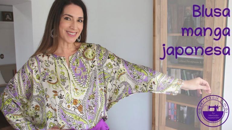 Blusa con manga japonesa