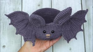 Cesta murciélago a crochet