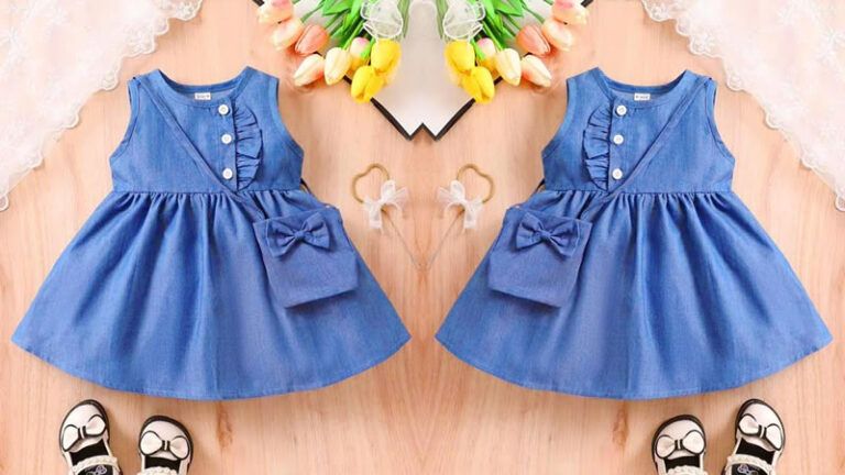 Vestido con botones laterales para bebé