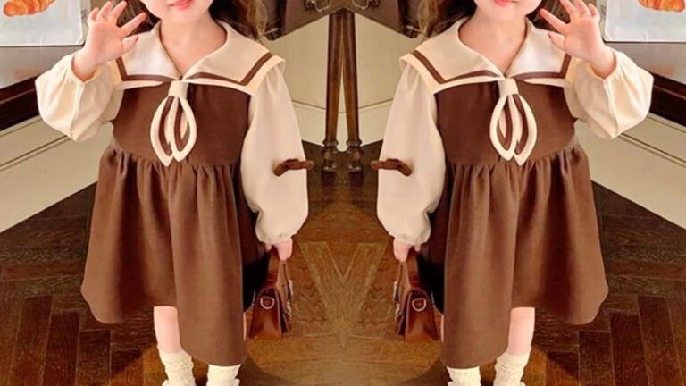 Vestido cuello marinero para niña