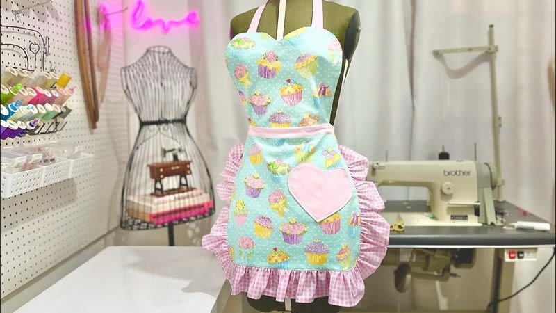 Delantal vintage corazón 
