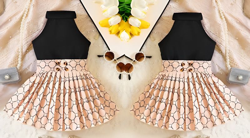 Top cuello halter y falda plisada