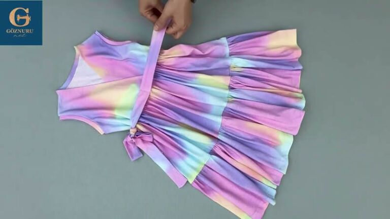Vestido cruzado con falda de volantes para niñas