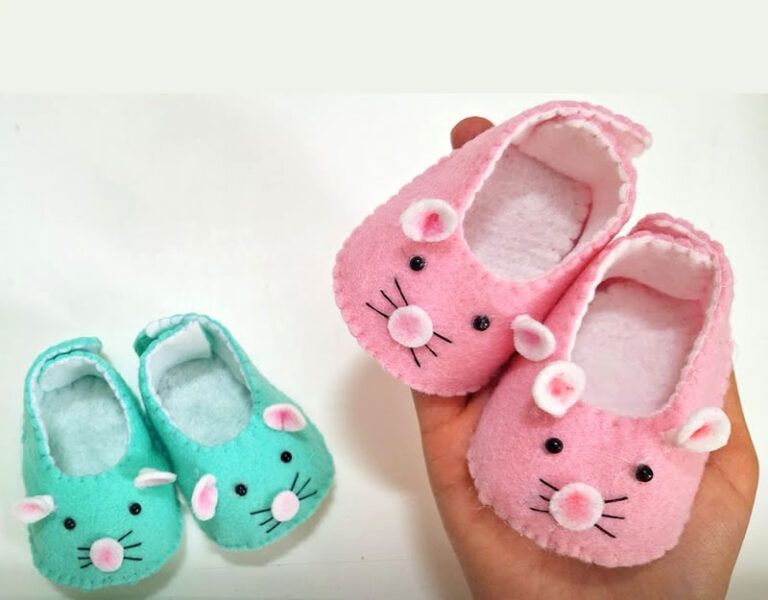Zapatos en fieltro de bebé